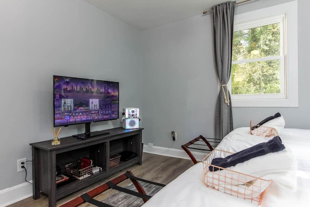 West End Bungalow Perfect To Work, Play, & Escape Atlanta Eksteriør bilde