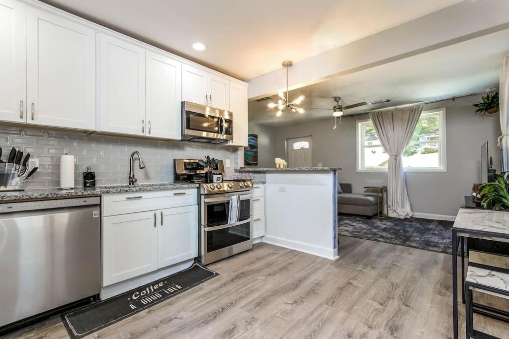 West End Bungalow Perfect To Work, Play, & Escape Atlanta Eksteriør bilde
