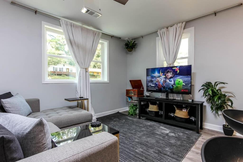 West End Bungalow Perfect To Work, Play, & Escape Atlanta Eksteriør bilde